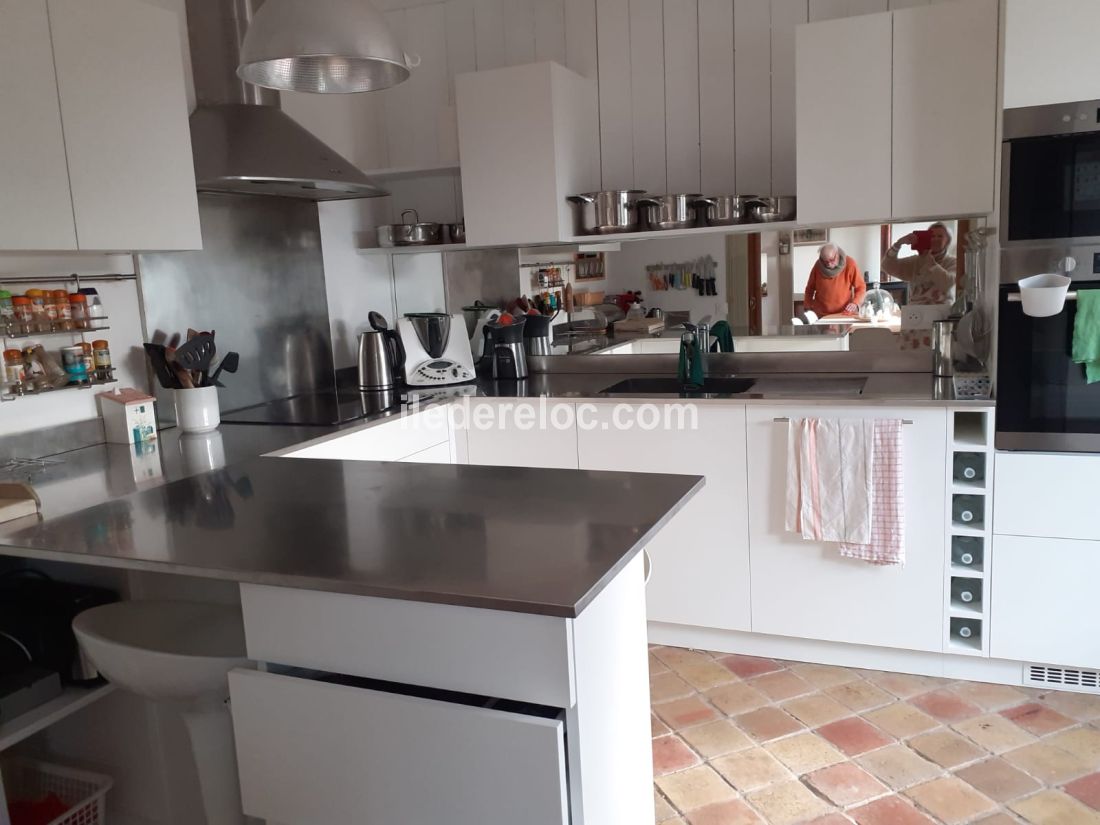 Photo 13: An accomodation located in La Couarde-sur-mer on ile de R&eacute;.