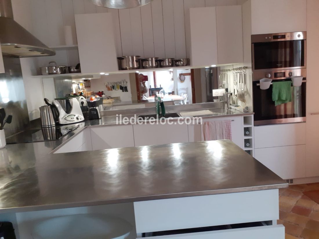 Photo 14: An accomodation located in La Couarde-sur-mer on ile de R&eacute;.