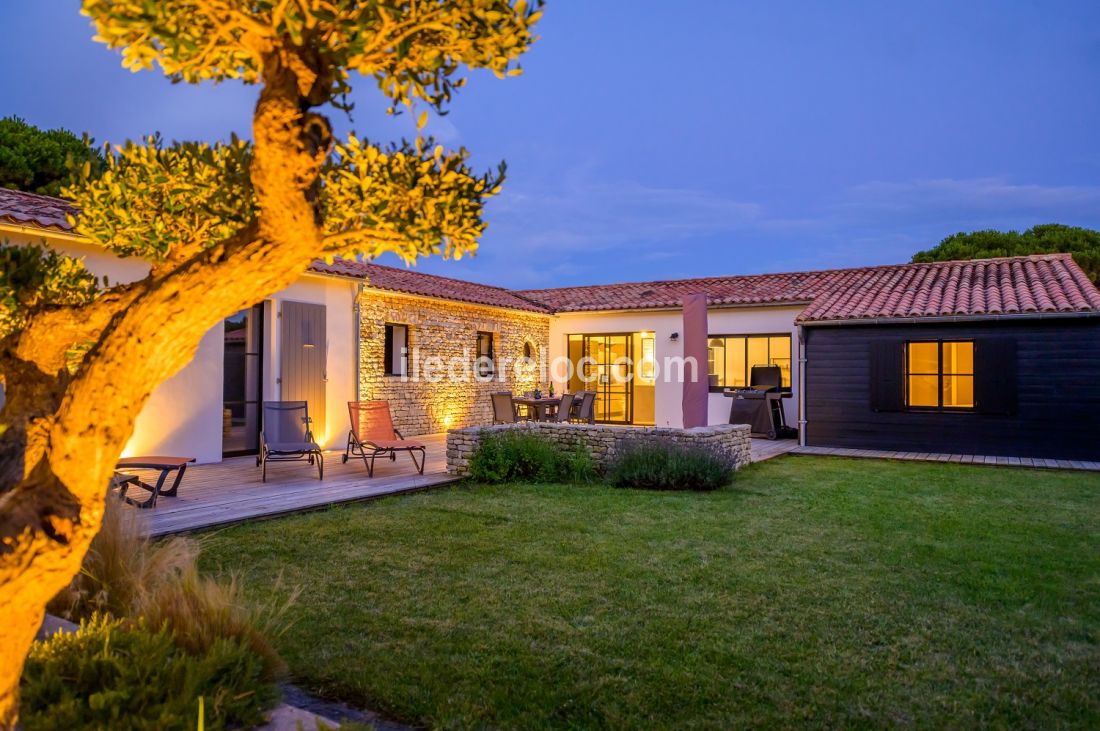 Photo 4: An accomodation located in La Couarde-sur-mer on ile de Ré.