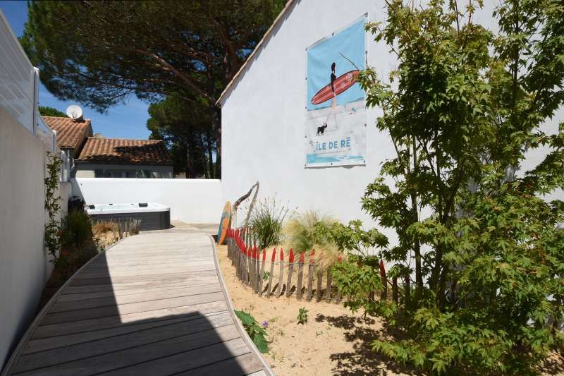 Photo 29: An accomodation located in Le Bois-Plage-en-Ré on ile de Ré.
