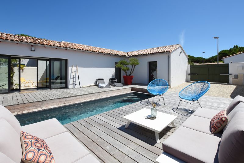 Photo 7: An accomodation located in Le Bois-Plage-en-Ré on ile de Ré.