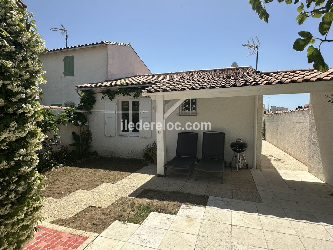 Photo 20: An accomodation located in Sainte-Marie-de-R&eacute; on ile de R&eacute;.