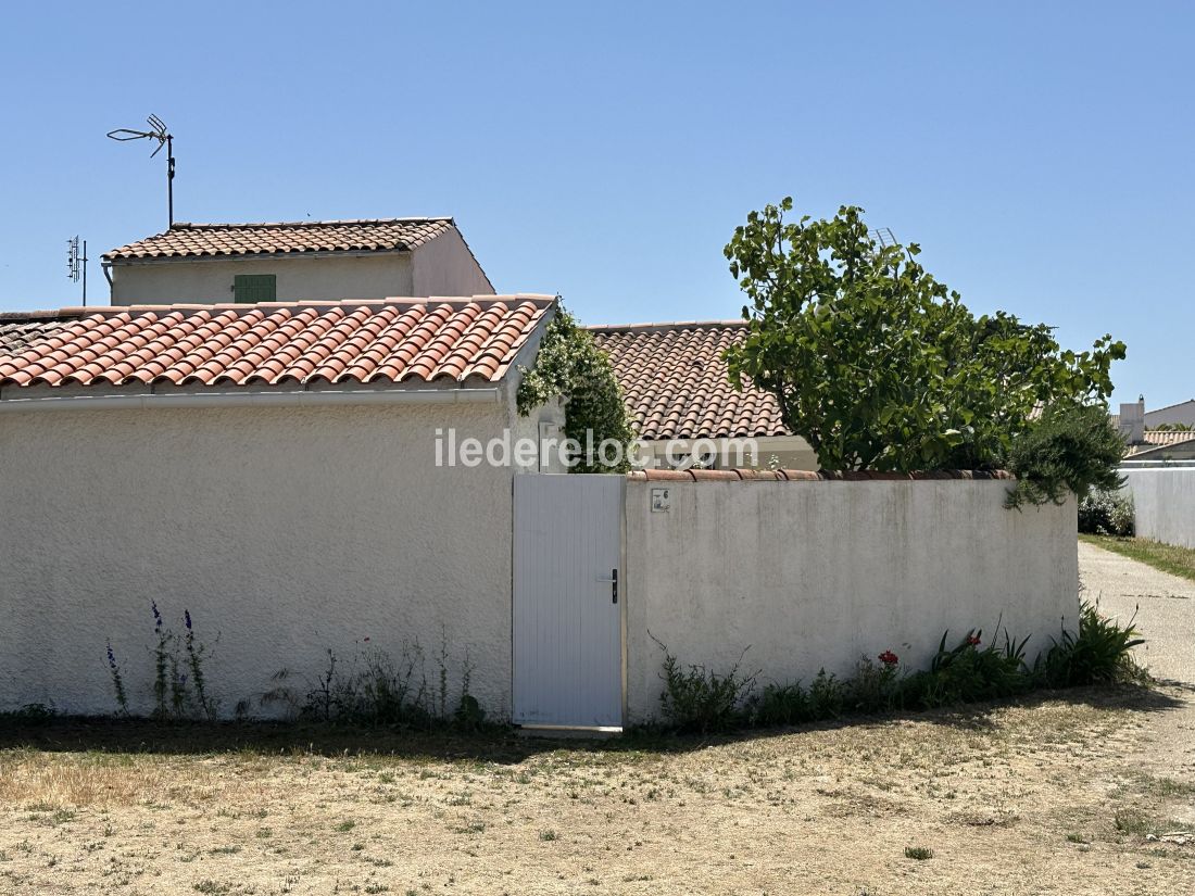 Photo 22: An accomodation located in Sainte-Marie-de-R&eacute; on ile de R&eacute;.