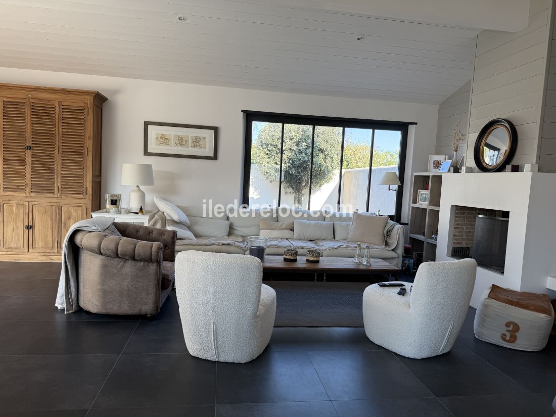 Photo 14: An accomodation located in Saint-Cl&eacute;ment-des-Baleines on ile de R&eacute;.