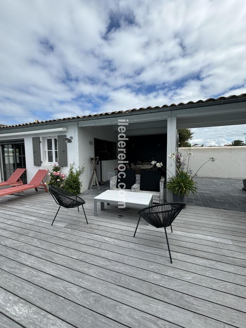 Photo 8: An accomodation located in Saint-Cl&eacute;ment-des-Baleines on ile de R&eacute;.