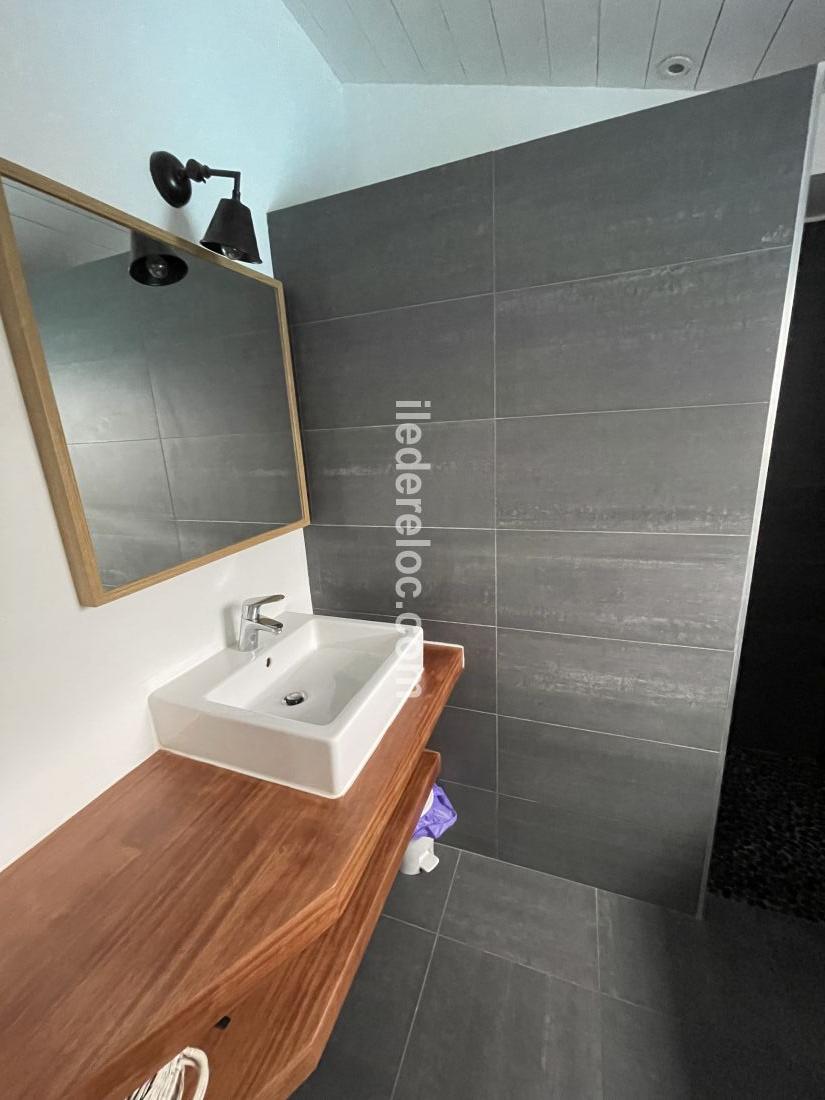 Photo 30: An accomodation located in Saint-Cl&eacute;ment-des-Baleines on ile de R&eacute;.