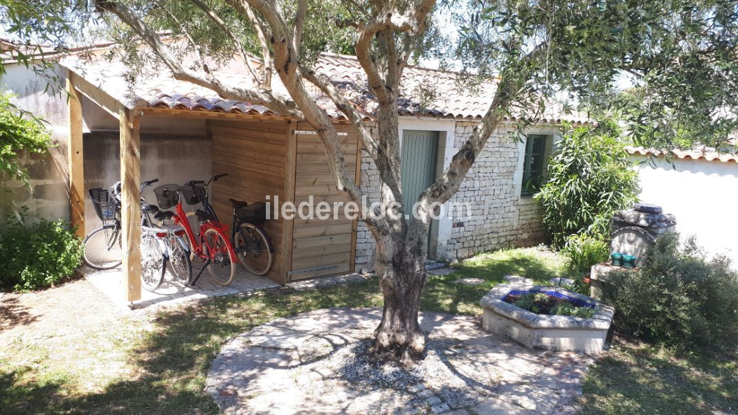 Photo 13: An accomodation located in Le Bois-Plage-en-Ré on ile de Ré.