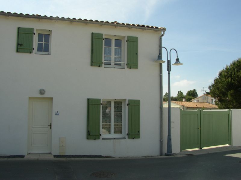 Photo 12: An accomodation located in La Flotte-en-Ré on ile de Ré.