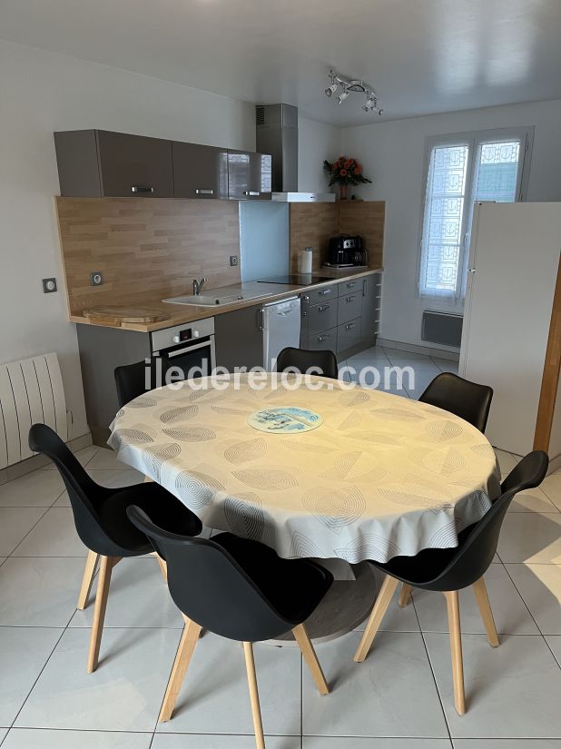 Photo 5: An accomodation located in La Flotte-en-R&eacute; on ile de R&eacute;.