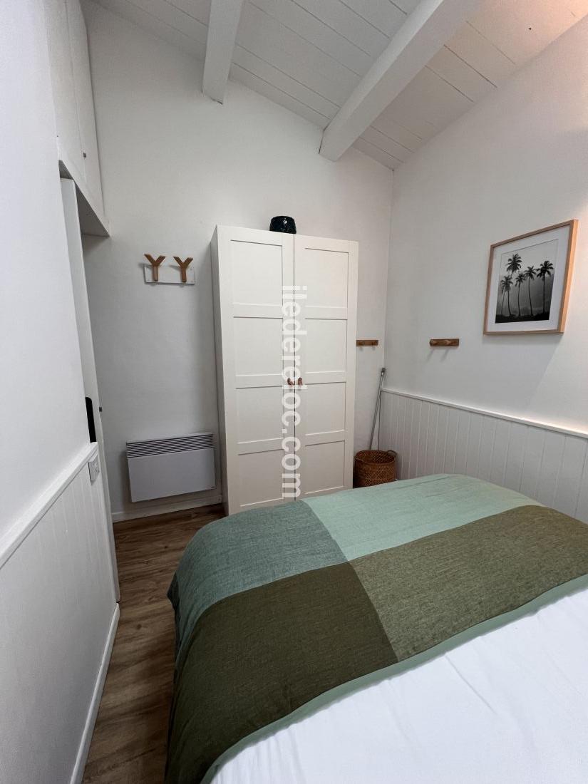 Photo 12: An accomodation located in La Couarde-sur-mer on ile de R&eacute;.