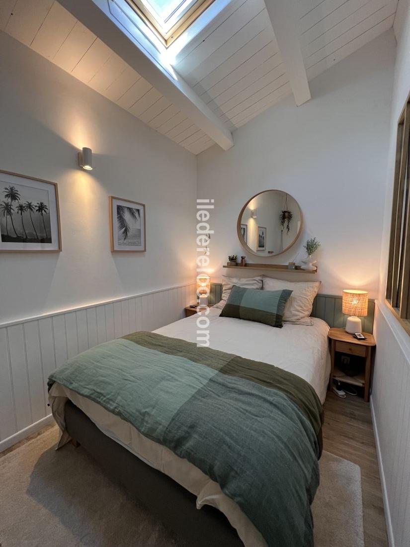 Photo 12: An accomodation located in La Couarde-sur-mer on ile de R&eacute;.