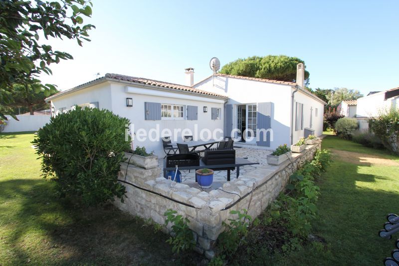 Photo 8: An accomodation located in Le Bois-Plage-en-Ré on ile de Ré.