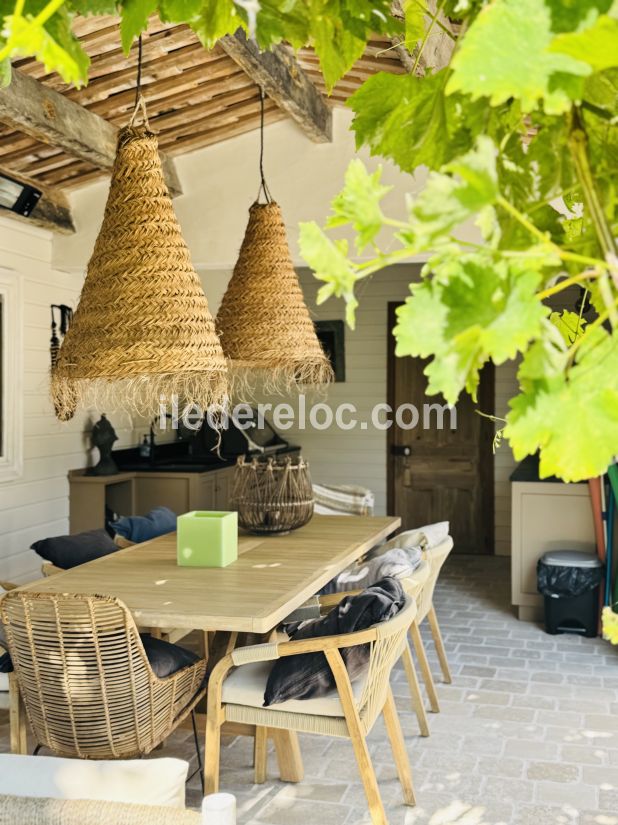 Photo 14: An accomodation located in Saint-Martin-de-R&eacute; on ile de R&eacute;.