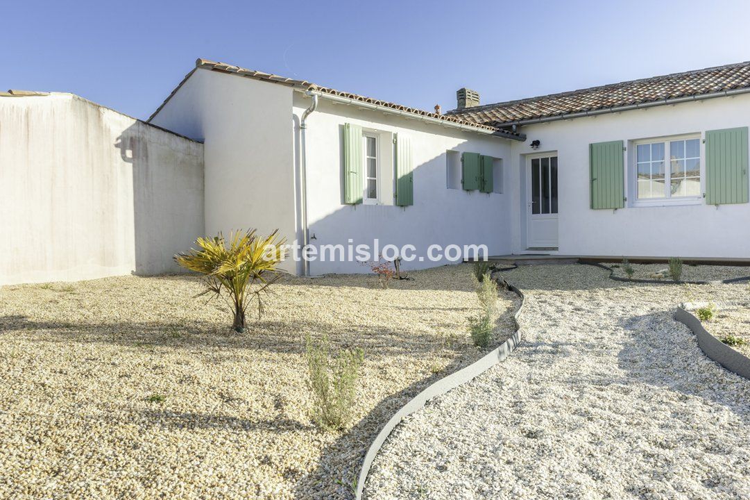 Photo 35: An accomodation located in La Flotte-en-Ré on ile de Ré.