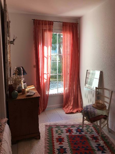 Photo 9: An accomodation located in Saint-Martin-de-Ré on ile de Ré.