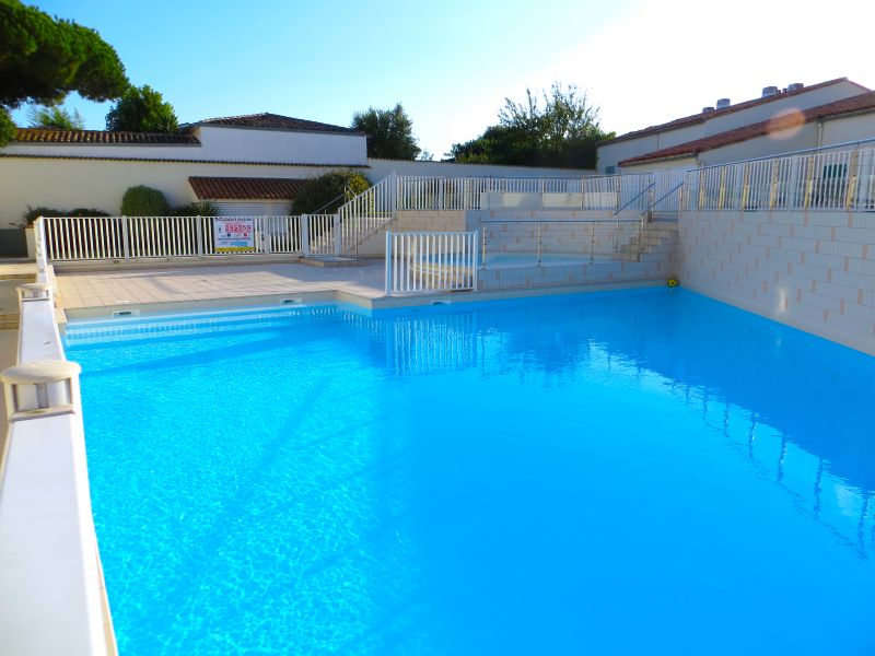 Photo 17: An accomodation located in Saint-Martin-de-Ré on ile de Ré.