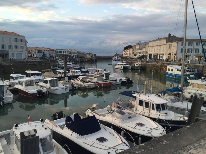 Photo 15: An accomodation located in Saint-Martin-de-Ré on ile de Ré.