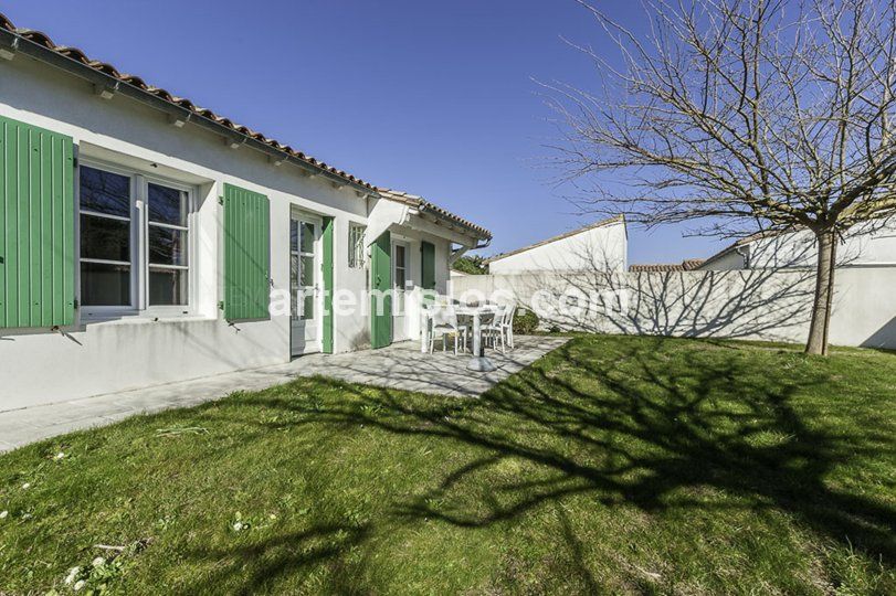 Photo 23: An accomodation located in Le Bois-Plage-en-Ré on ile de Ré.