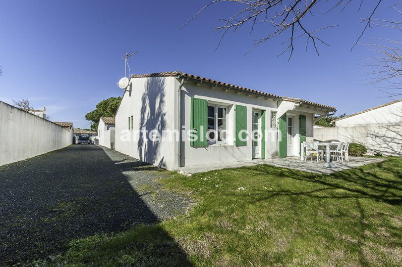 Photo 24: An accomodation located in Le Bois-Plage-en-Ré on ile de Ré.