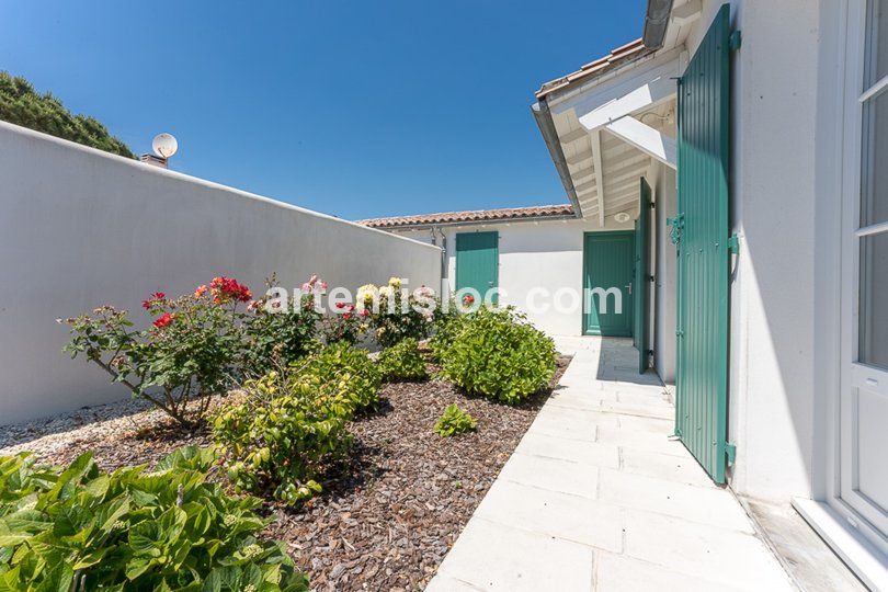 Photo 26: An accomodation located in Le Bois-Plage-en-Ré on ile de Ré.