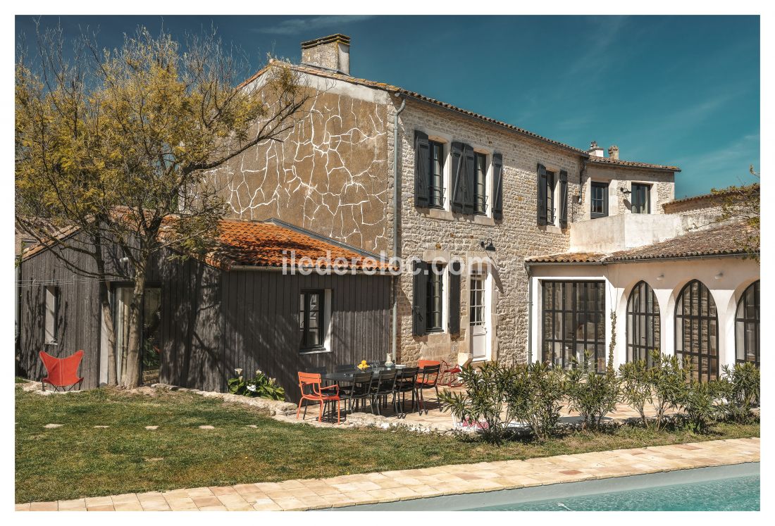 Photo 1: An accomodation located in Saint-Martin-de-Ré on ile de Ré.