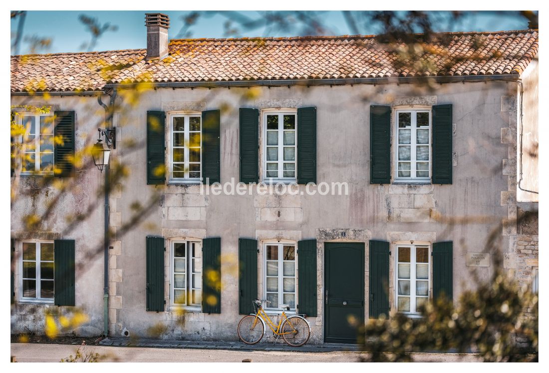 Photo 2: An accomodation located in Saint-Martin-de-Ré on ile de Ré.