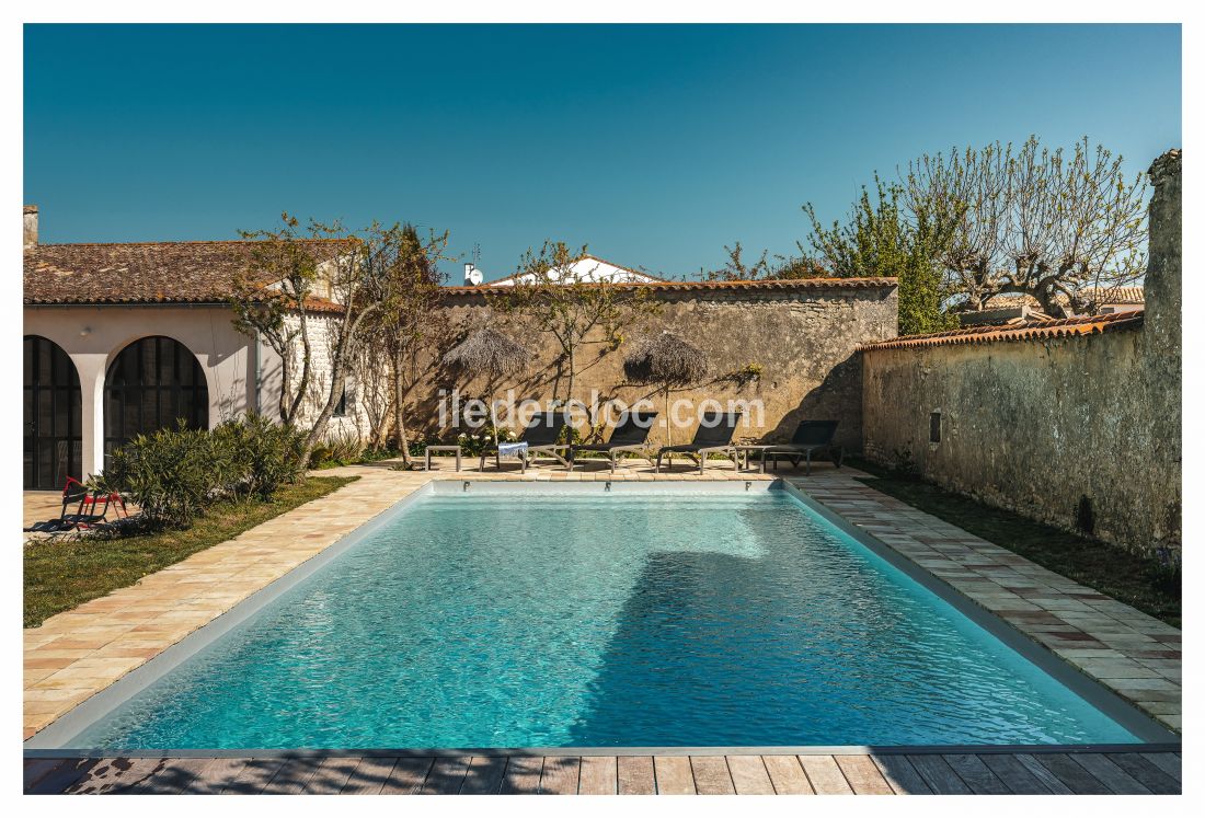 Photo 3: An accomodation located in Saint-Martin-de-Ré on ile de Ré.