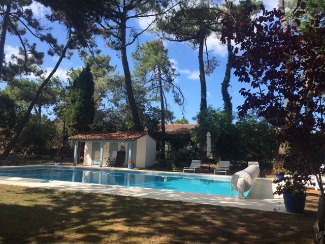 Photo 4: An accomodation located in Sainte-Marie-de-Ré on ile de Ré.