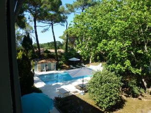 Ile de Ré:Family house with swimming pool in the heart of a park
