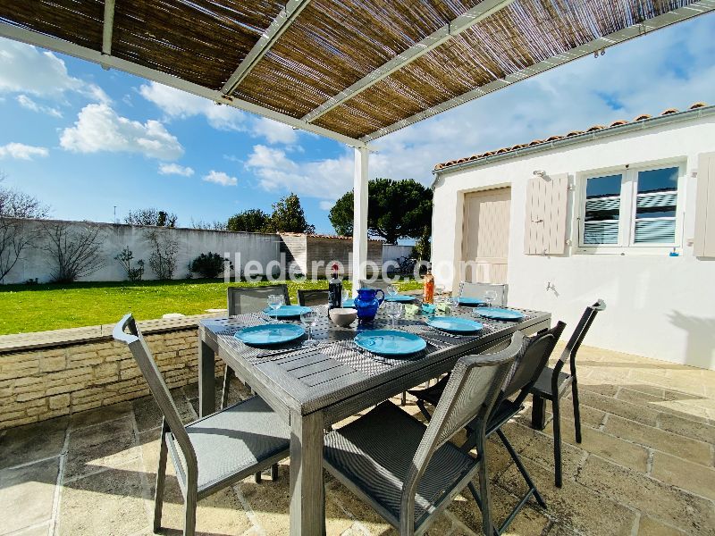 Photo 4: An accomodation located in Le Bois-Plage-en-Ré on ile de Ré.