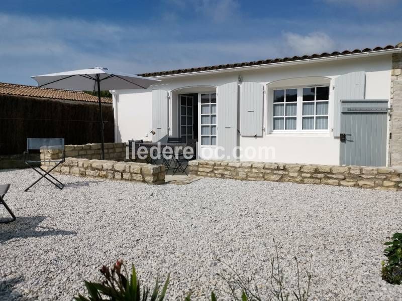 Photo 4: An accomodation located in Le Bois-Plage-en-Ré on ile de Ré.