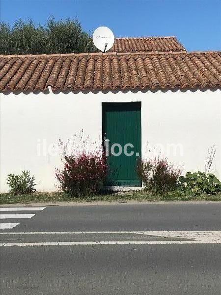 Photo 12: An accomodation located in Les Portes-en-Ré on ile de Ré.