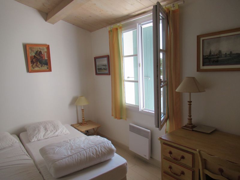 Photo 8: An accomodation located in Saint-Clément-des-Baleines on ile de Ré.