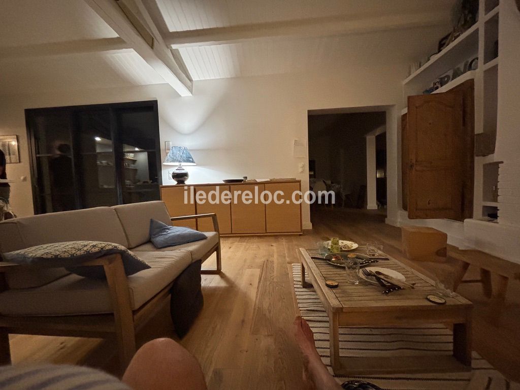 Photo 4: An accomodation located in Le Bois-Plage-en-R&eacute; on ile de R&eacute;.