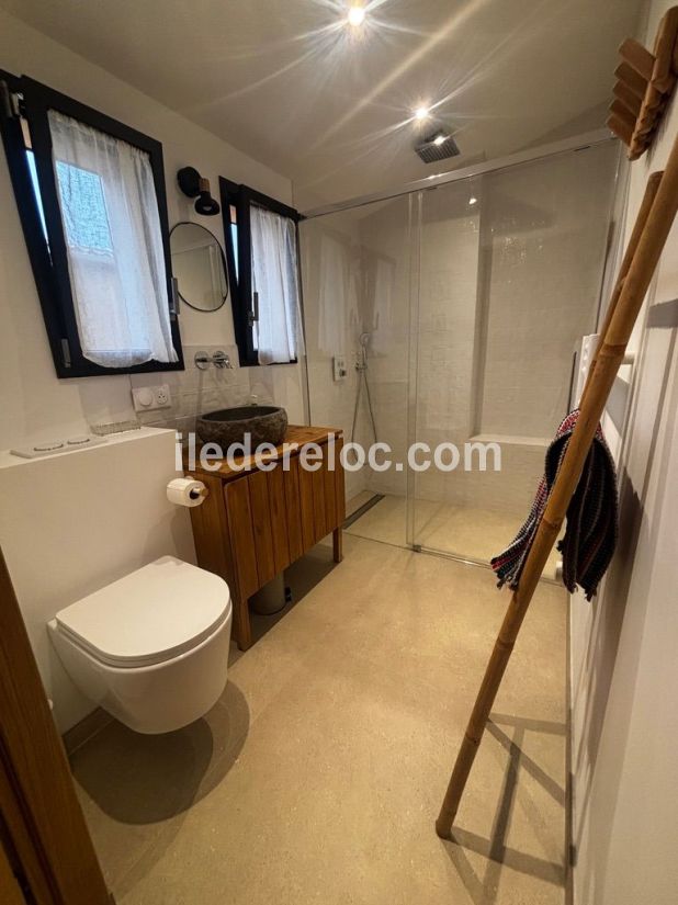 Photo 14: An accomodation located in Le Bois-Plage-en-R&eacute; on ile de R&eacute;.