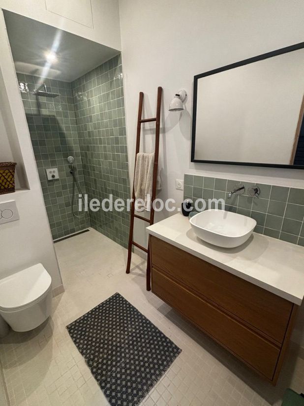 Photo 13: An accomodation located in Le Bois-Plage-en-R&eacute; on ile de R&eacute;.