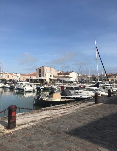 Photo 11: An accomodation located in Saint-Martin-de-Ré on ile de Ré.