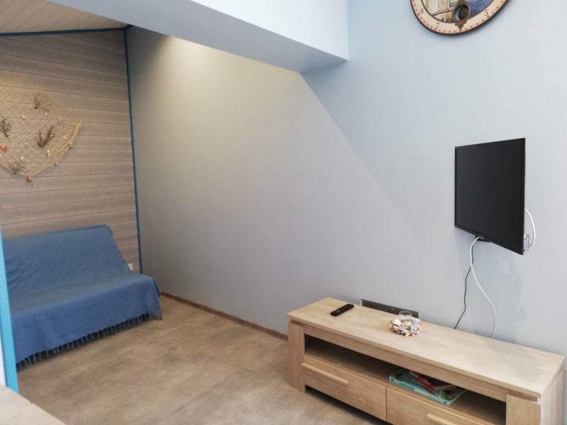 Photo 6: An accomodation located in Saint-Cl&eacute;ment-des-Baleines on ile de R&eacute;.
