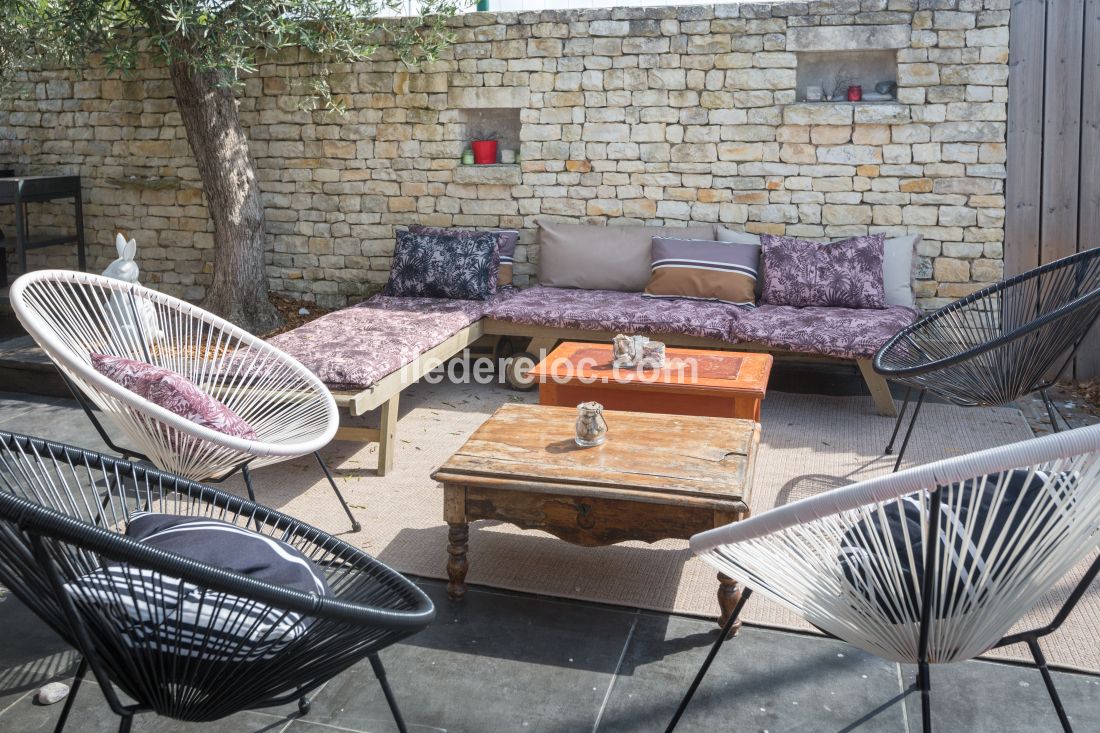 Photo 6: An accomodation located in Le Bois-Plage-en-R&eacute; on ile de R&eacute;.