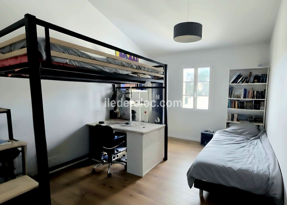 Photo 20: An accomodation located in La Couarde-sur-mer on ile de R&eacute;.