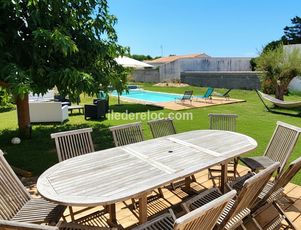 Photo 4: An accomodation located in La Couarde-sur-mer on ile de R&eacute;.