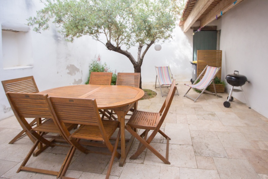 Photo 14: An accomodation located in La Couarde-sur-mer on ile de Ré.