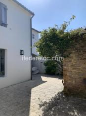Ile de R&eacute;:House in the heart of the village, quiet