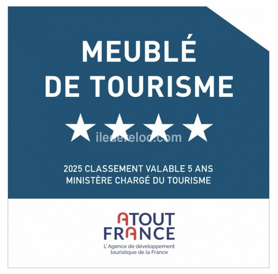 Photo 10: An accomodation located in La Couarde-sur-mer on ile de Ré.