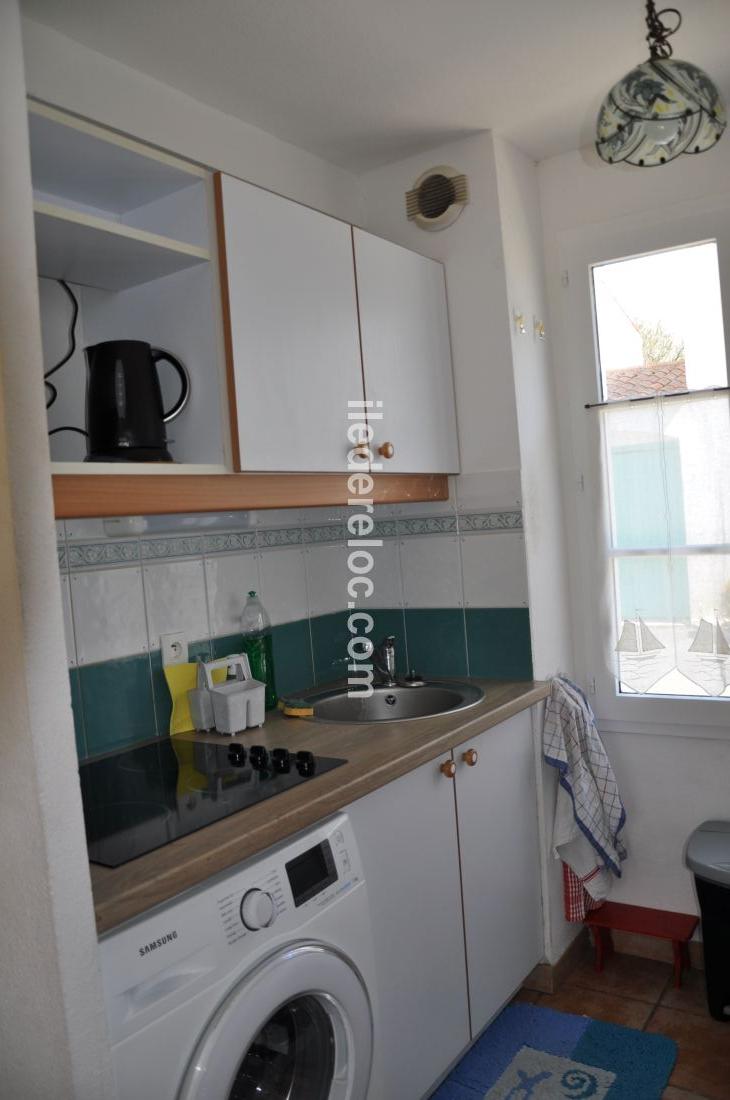 Photo 11: An accomodation located in Ars en R&eacute; on ile de R&eacute;.