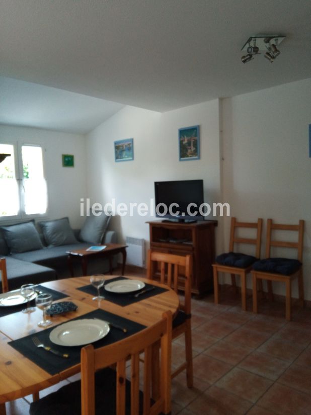 Photo 5: An accomodation located in Ars en R&eacute; on ile de R&eacute;.