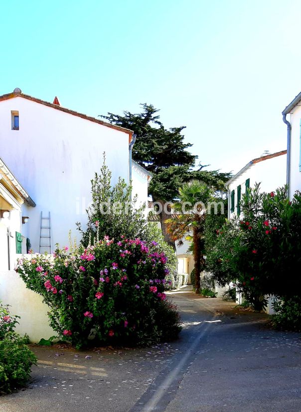 Photo 19: An accomodation located in Ars en R&eacute; on ile de R&eacute;.
