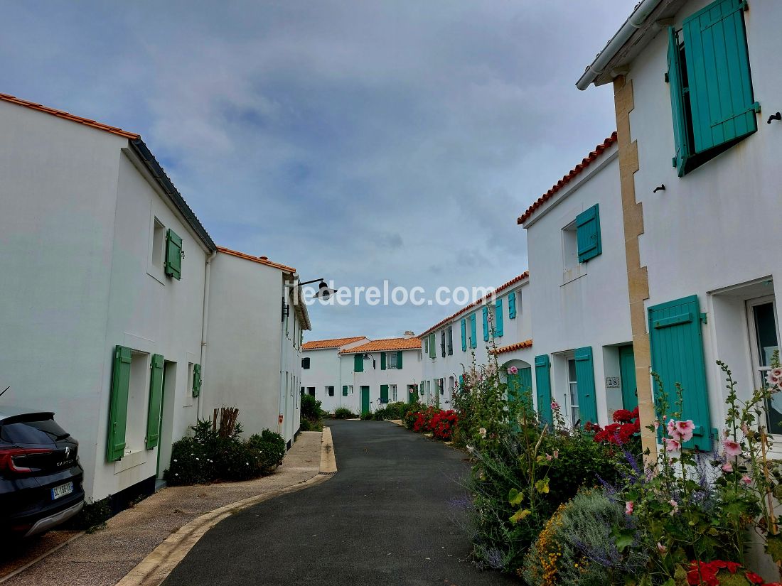 Photo 13: An accomodation located in Ars en R&eacute; on ile de R&eacute;.