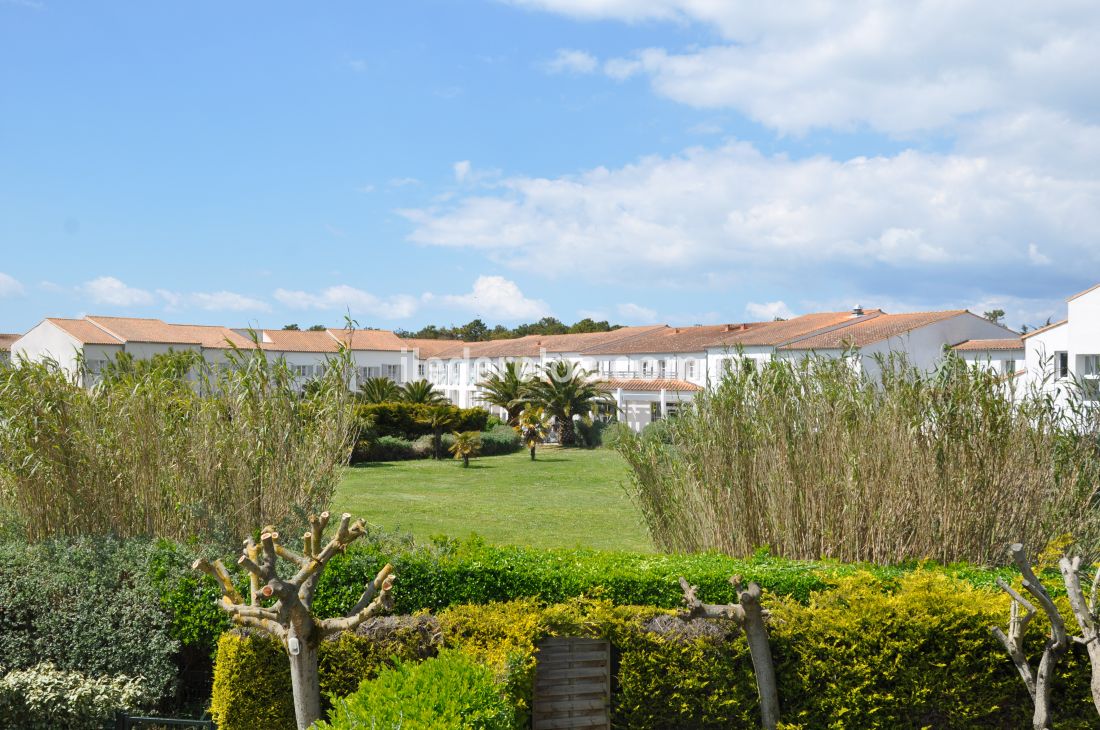 Photo 15: An accomodation located in Ars en R&eacute; on ile de R&eacute;.