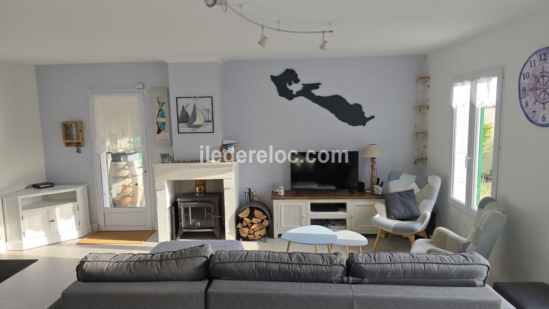 Photo 28: An accomodation located in La Flotte-en-R&eacute; on ile de R&eacute;.